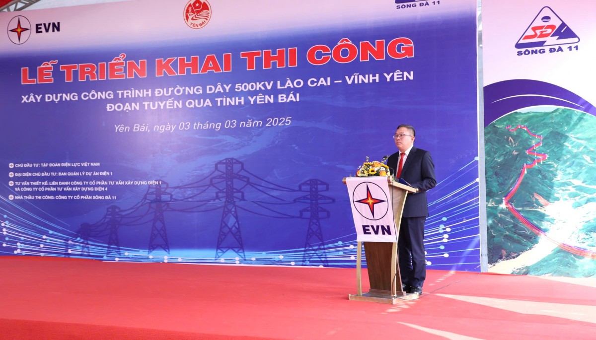 Deploying construction of 500kV Lao Cai - Vinh Yen transmission line project