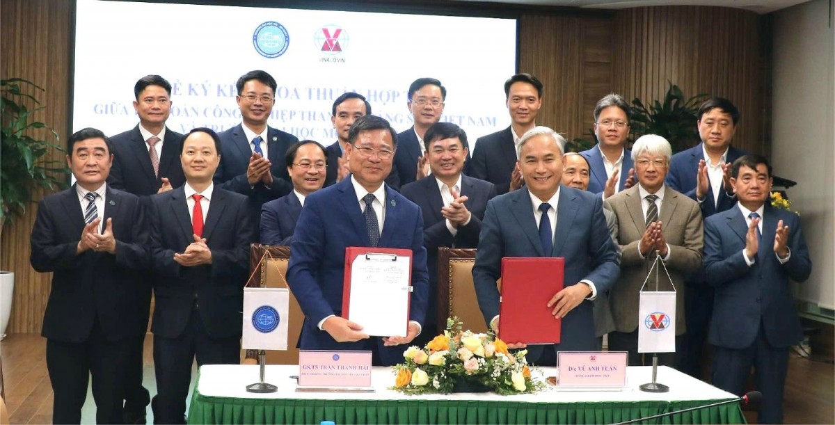TKV and Hanoi University of Mining and Geology sign cooperation agreement (2025–2030 period)