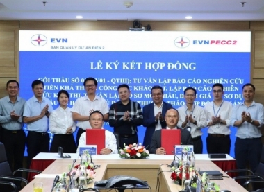 Ký hợp đồng tư vấn dự án Nhà máy Nhiệt điện LNG Quảng Trạch 3