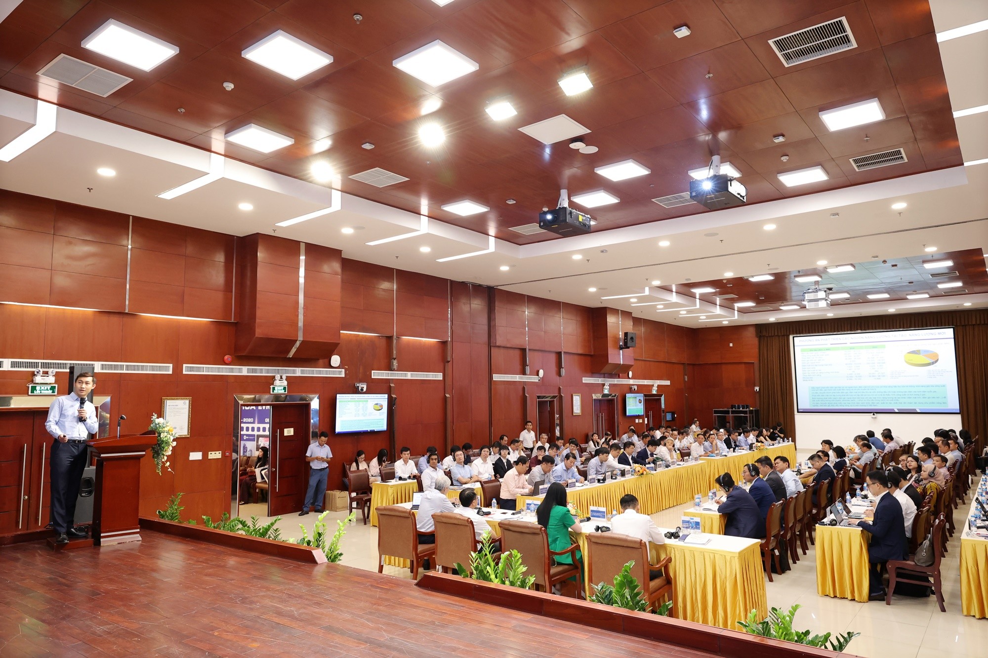 Forum on realizing the goals of the revised Power Development Plan VIII and solutions for power generation by 2030