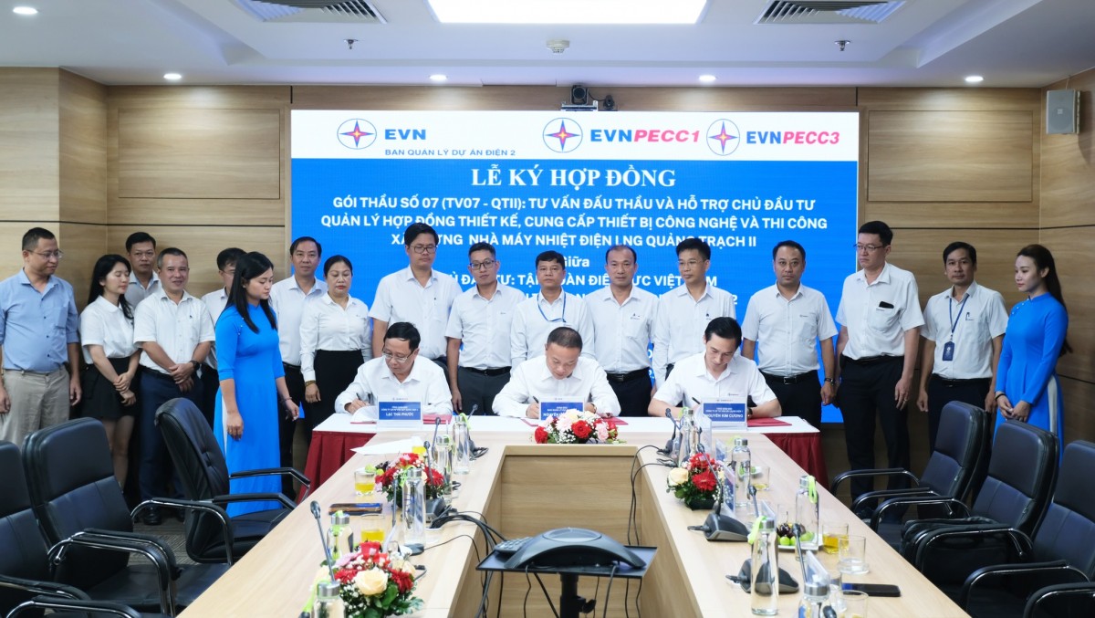 Signing of consultancy contract for Quang Trach 2 LNG Thermal Power Plant Project
