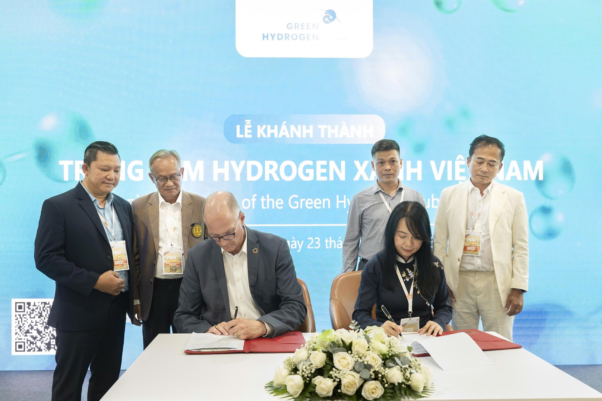 Inauguration of the Vietnam Green Hydrogen Center Inauguration of the Vietnam Green Hydrogen Center