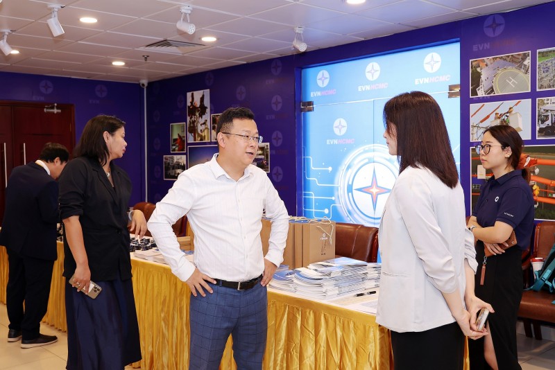 The 5th Vietnam Clean Energy Forum: Promoting policies and technologies for energy storage and industrial solar power The 5th Vietnam Clean Energy Forum: Promoting policies and technologies for energy storage and industrial solar power