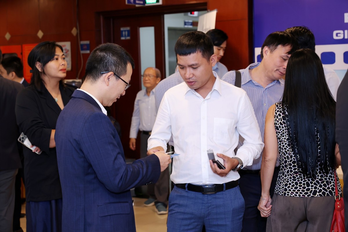 The 5th Vietnam Clean Energy Forum: Promoting policies and technologies for energy storage and industrial solar power The 5th Vietnam Clean Energy Forum: Promoting policies and technologies for energy storage and industrial solar power