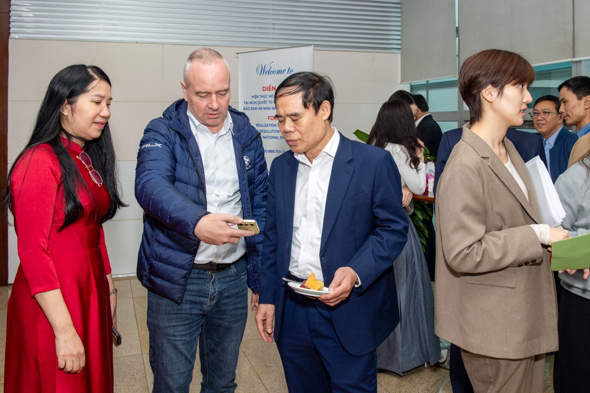 Realizing the Goals of Politburo Resolution No. 70 on Ensuring National Energy Security Realizing the Goals of Politburo Resolution No. 70 on Ensuring National Energy Security