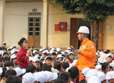 Sơn La: 1.160 học sinh được tuyên truyền sử dụng điện an toàn, tiết kiệm