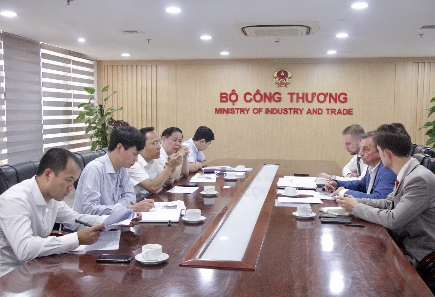 Vietnam and Russia discuss offshore wind power development Vietnam and Russia discuss offshore wind power development