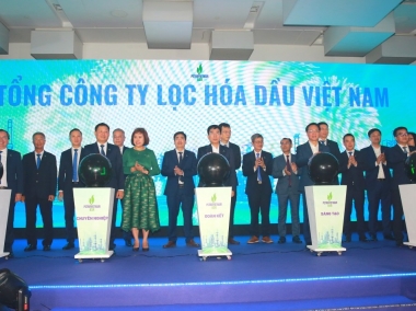 Thay đổi mô hình hoạt động và đổi tên Công ty Cổ phần Lọc hóa dầu Bình Sơn