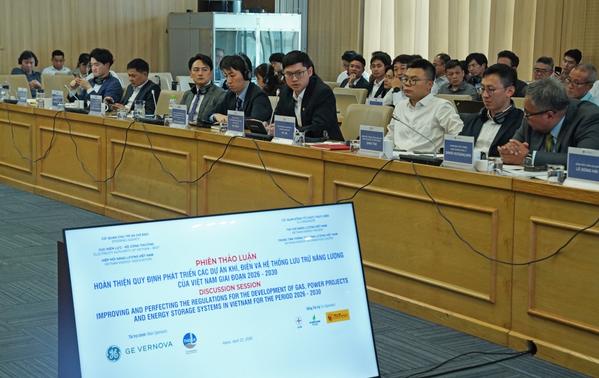 CRRC Zhuzhou Institute Showcases Advanced BESS Solutions at Vietnam Energy Forum