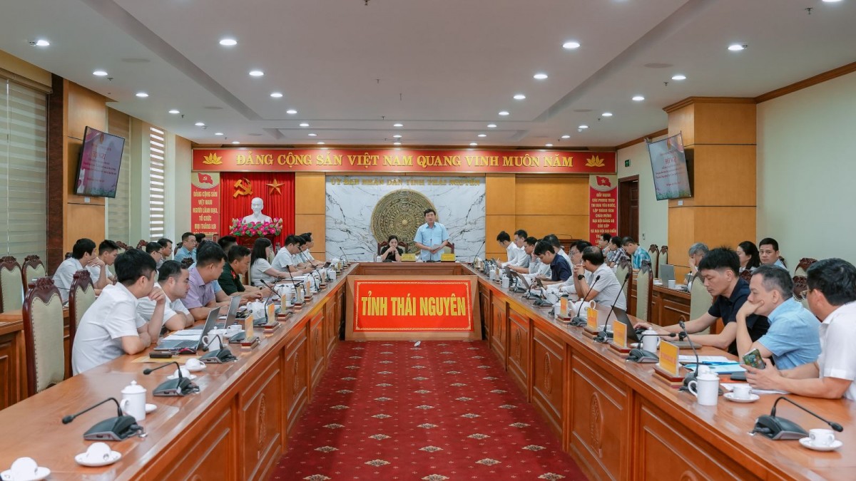 TKV and Thai Nguyen Provincial People's Committee Discuss Solutions to Remove Obstacles and Boost Production Activities