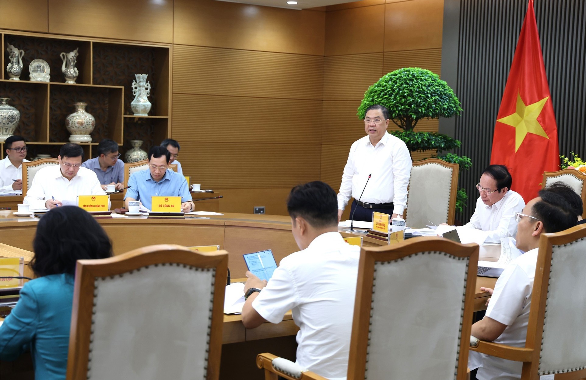 Vietnam’s Offshore Wind Target by 2030: Insights from the Government Meeting Vietnam’s Offshore Wind Target by 2030: Insights from the Government Meeting