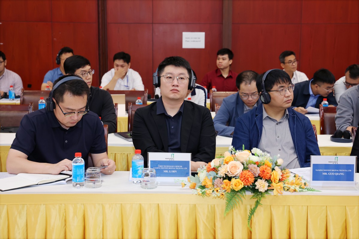 The 6th Vietnam Clean Energy Forum The 6th Vietnam Clean Energy Forum
