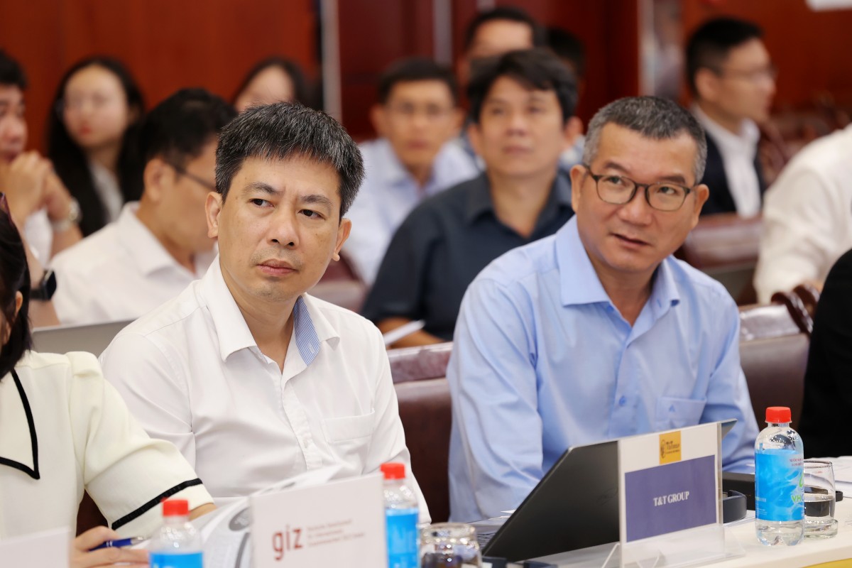 The 6th Vietnam Clean Energy Forum The 6th Vietnam Clean Energy Forum