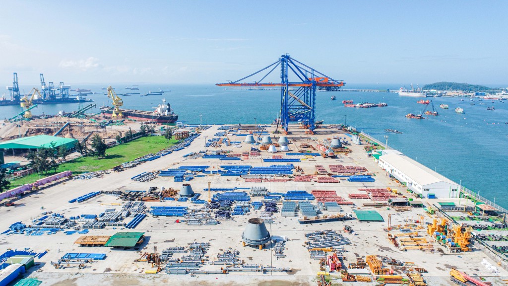 Gemadept Group ordered 6 more Panamax STS cranes from Doosan Vina to equip the seaport system in the North