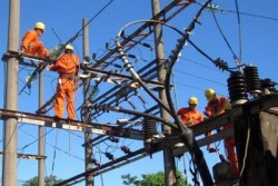 Electricity output in March surges 14 percent