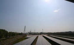 mekong deltas first solar power plant underway in hau giang
