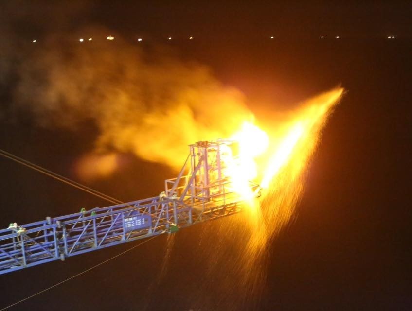Vietsovpetro welcomed the first commercial oil flow from the RC-8 rig at Dragon field