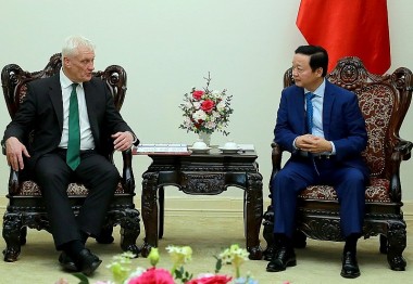 Vietnam and the United Kingdom agreed to promote a number of the specific renewable energy projects