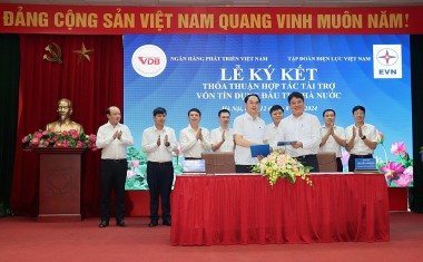 EVN and VDB signed a cooperation agreement on financing State investment credit