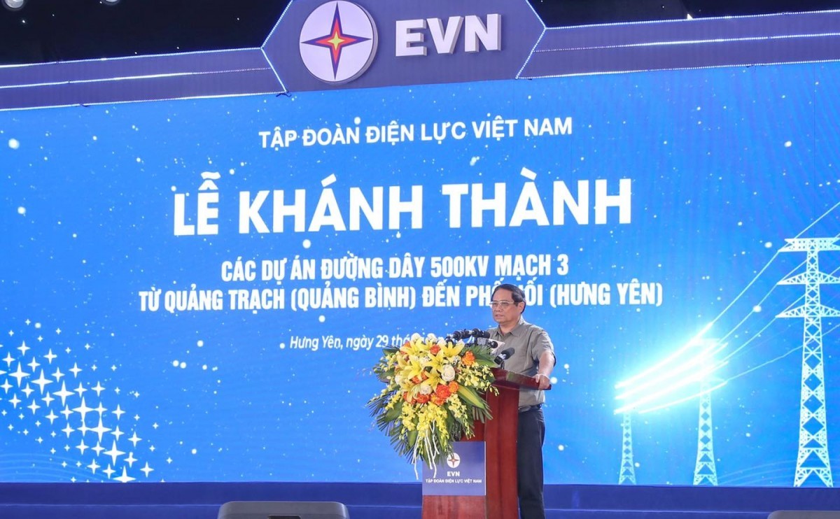 Inaugurating the third line of 500kV project (from Quang Binh to Hung Yen)