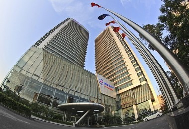 EVN is the third place in the Top 500 largest enterprises in Vietnam in 2022