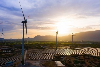 EVN has completed a framework for electricity prices of the  transitional solar and wind power projects
