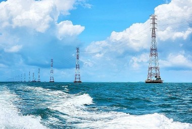 accepting for operating the longest sea crossing power transmission line in southeast asia