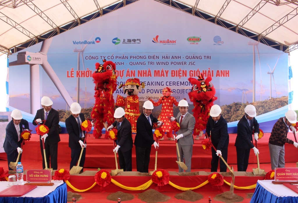 Starting up the Hai Anh Wind Power project in Quang Tri province