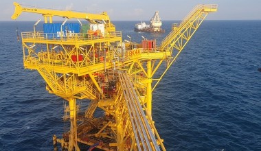 receiving the first commercial oil flow from the bk 4a platform of bach ho field