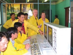 Vietnam-France cooperation in training nuclear energy human resources