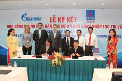 pv gas gazprom signed lng deal for thi vai depot