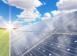 Kick off a US$ 2 billion Solar Power Project in Ninh Thuan province