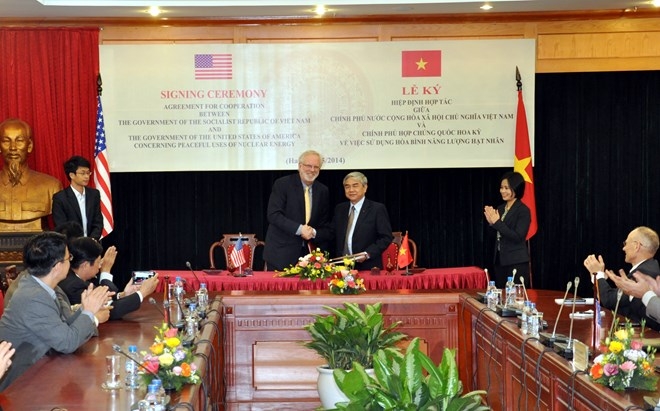 Vietnam and the United States officially signed an agreement on nuclear energy