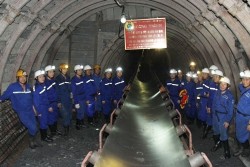 vang danh coal stock company has put vang danh 30 wells kiln conveyer project into operation