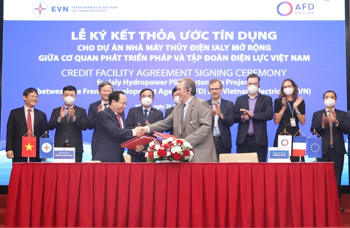 Signing credit agreement for Ialy extended Hydropower project