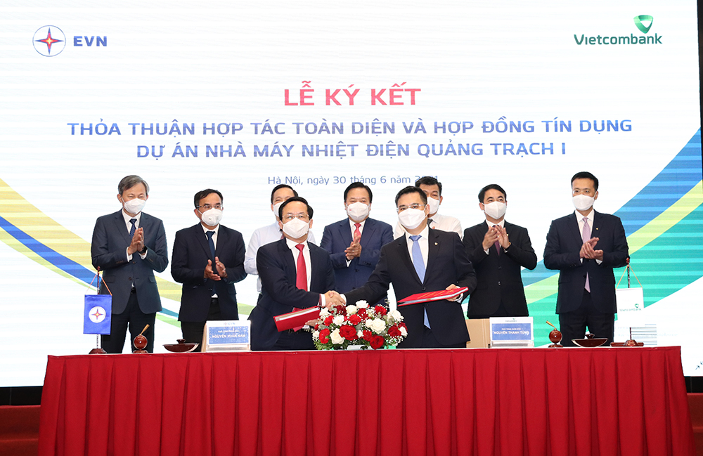 Signing a credit contract for Quang Trach 1 Thermal Power Project