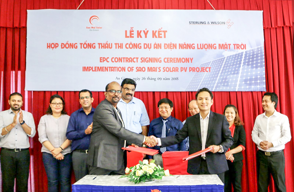 Signing EPC Contract for Sao Mai solar power project