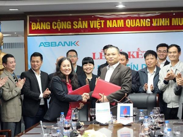 ABBANK finances VND300 billion for Hua Na Hydropower Plant