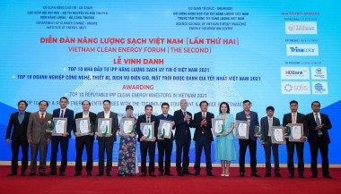 Awarding the TOP best investors, technology and services of the clean energy in Vietnam